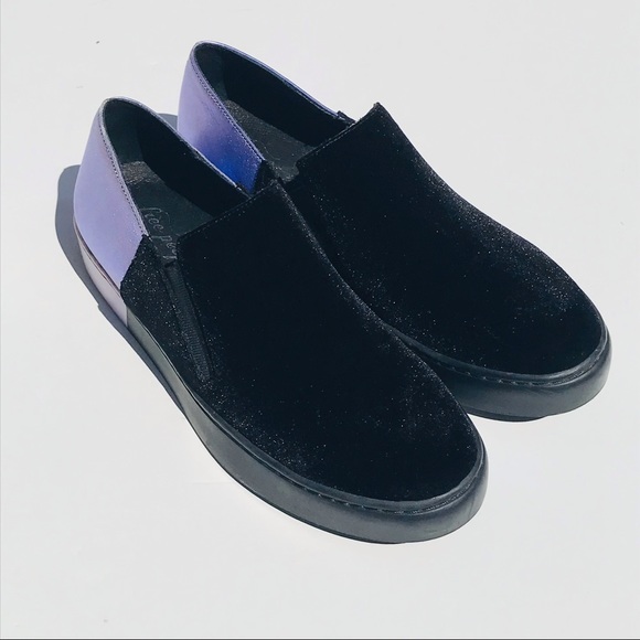 ANTHROPOLOGIE FREE PEOPLE Black Velvet slip-on shoe - Picture 3 of 9